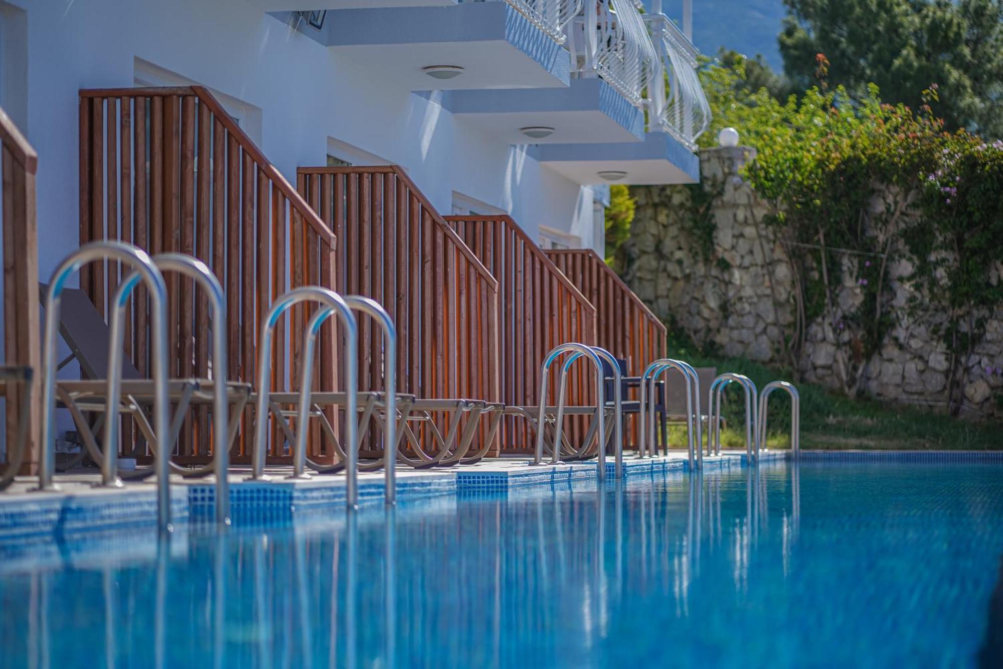 Ramada By Wyndham Fethiye Oludeniz (Adults Only) Exterior foto