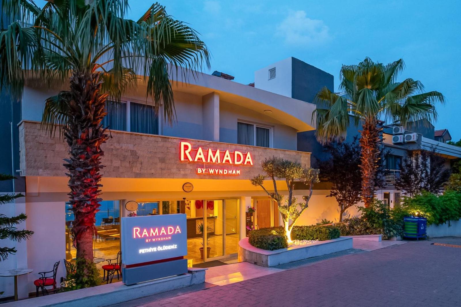Ramada By Wyndham Fethiye Oludeniz (Adults Only) Exterior foto