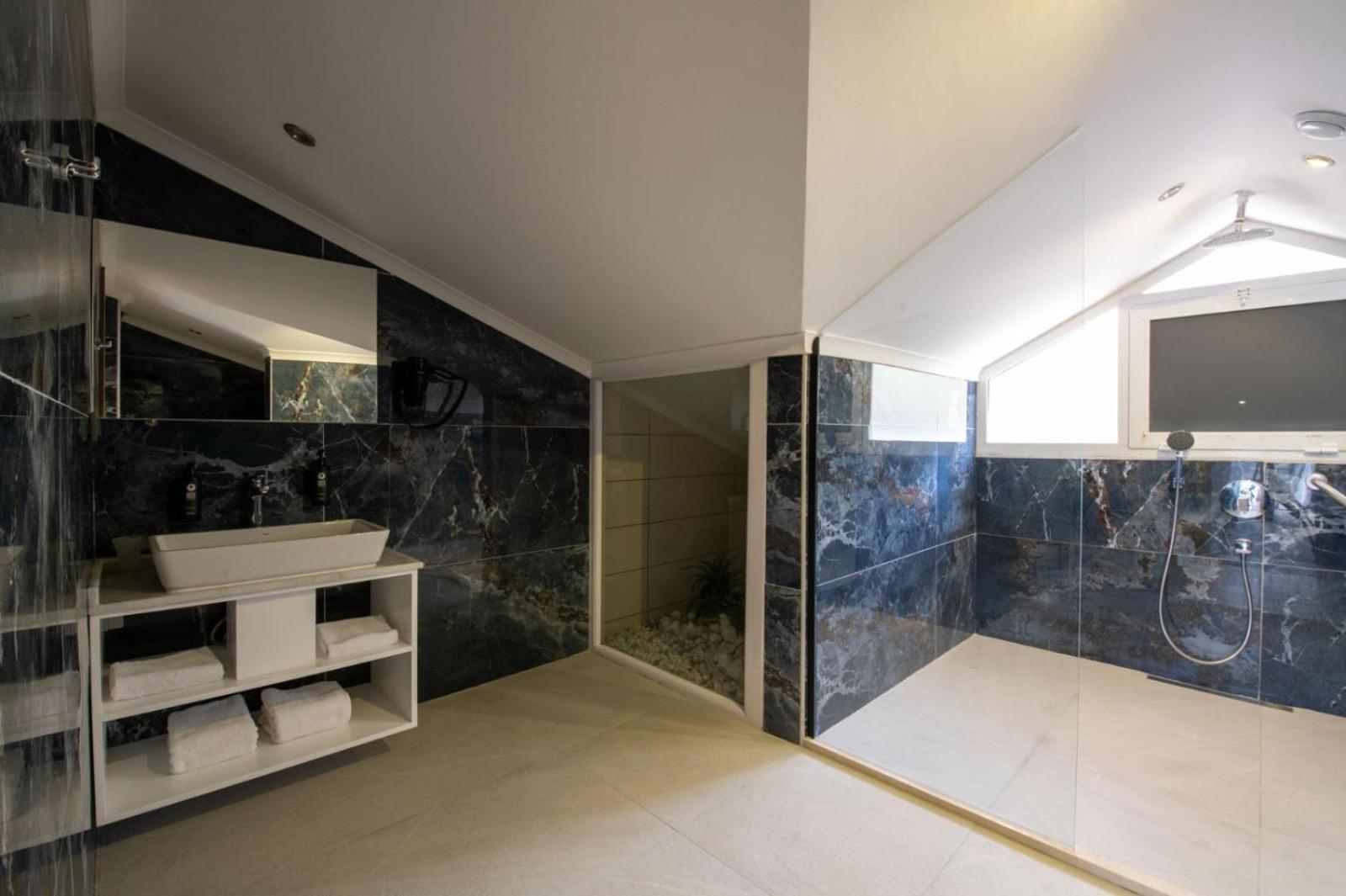 Ramada By Wyndham Fethiye Oludeniz (Adults Only) Exterior foto