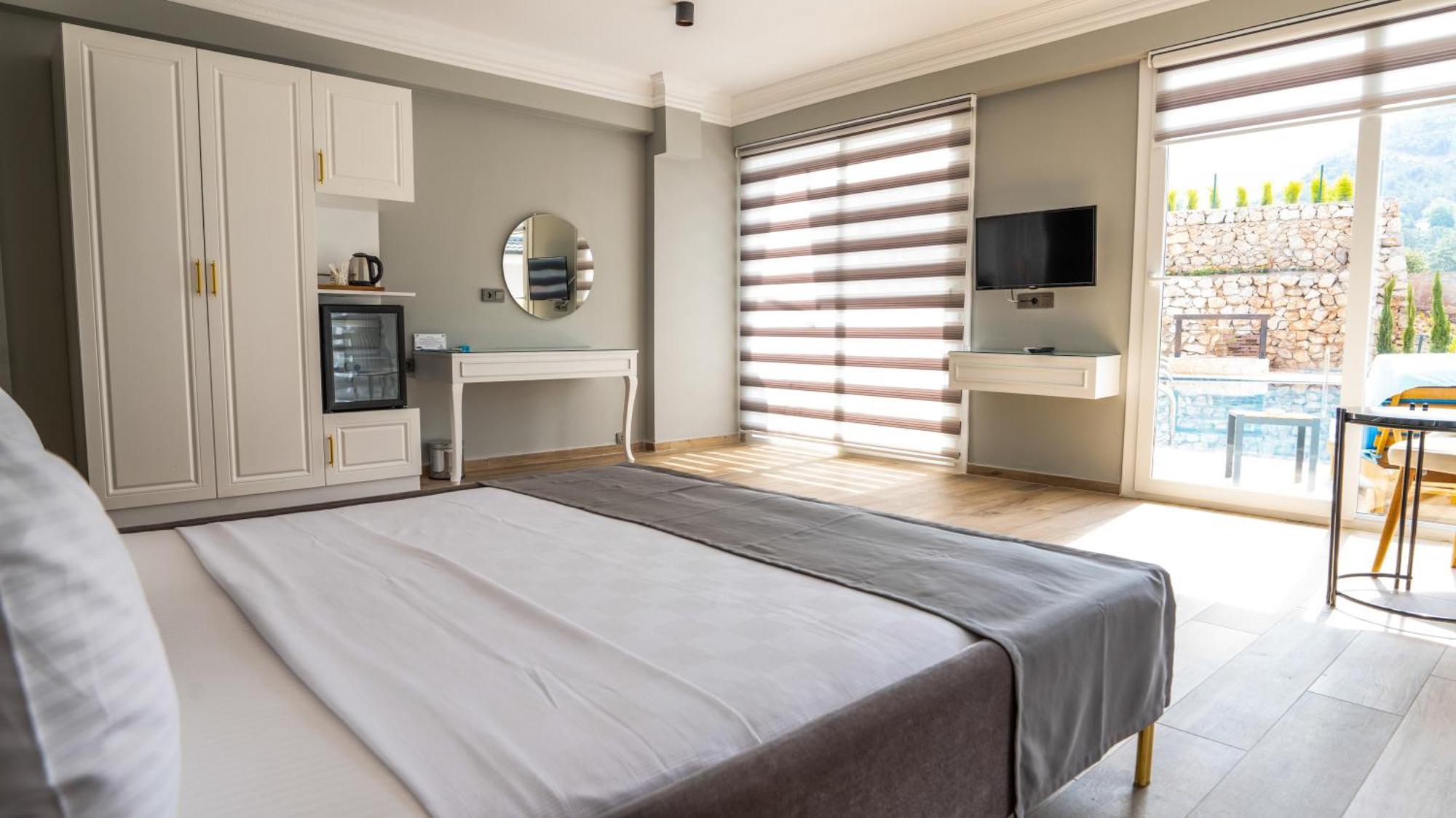 Ramada By Wyndham Fethiye Oludeniz (Adults Only) Exterior foto