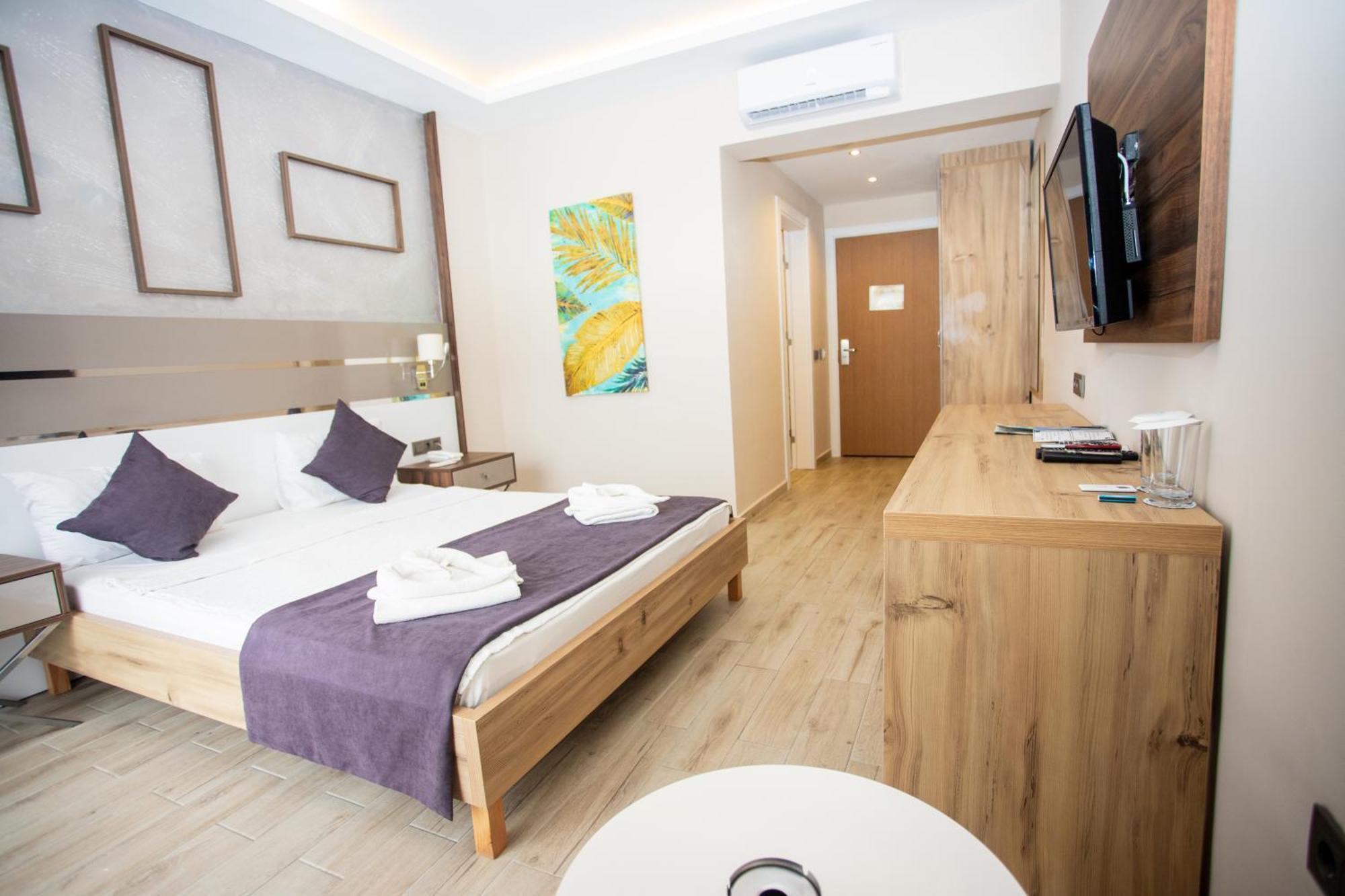Ramada By Wyndham Fethiye Oludeniz (Adults Only) Exterior foto