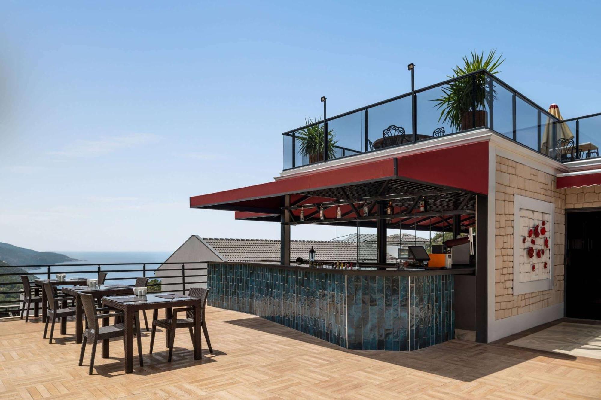 Ramada By Wyndham Fethiye Oludeniz (Adults Only) Exterior foto