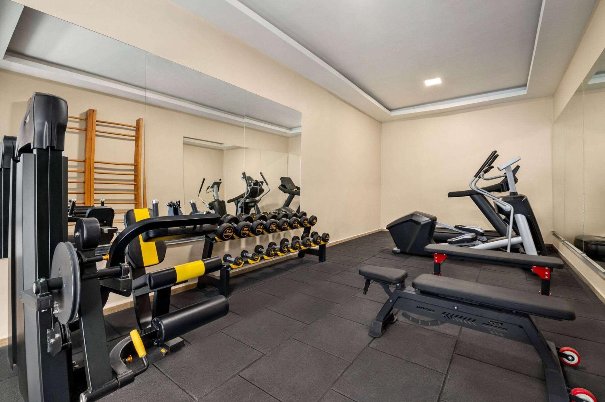 Ramada By Wyndham Fethiye Oludeniz (Adults Only) Exterior foto