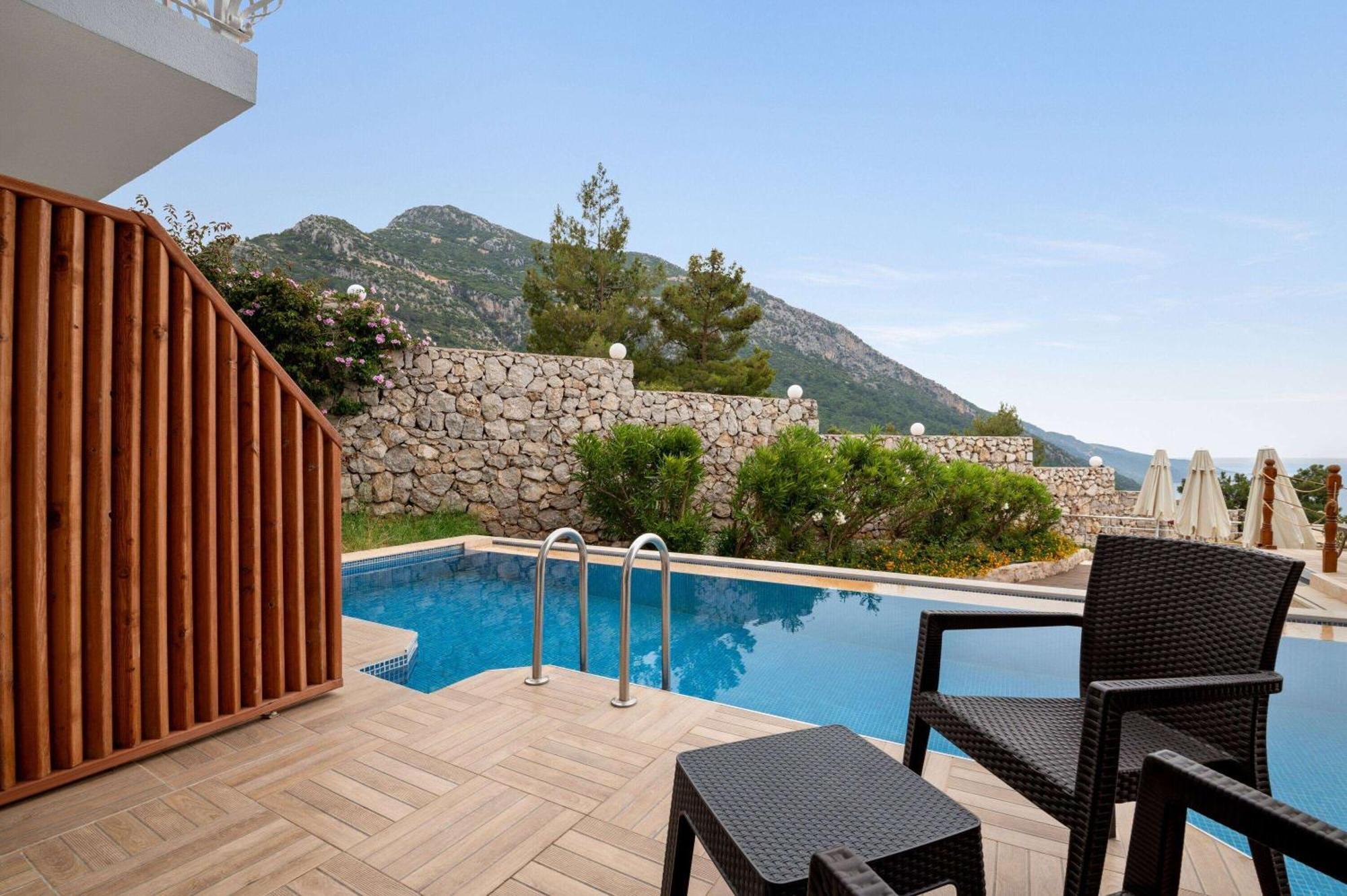 Ramada By Wyndham Fethiye Oludeniz (Adults Only) Exterior foto